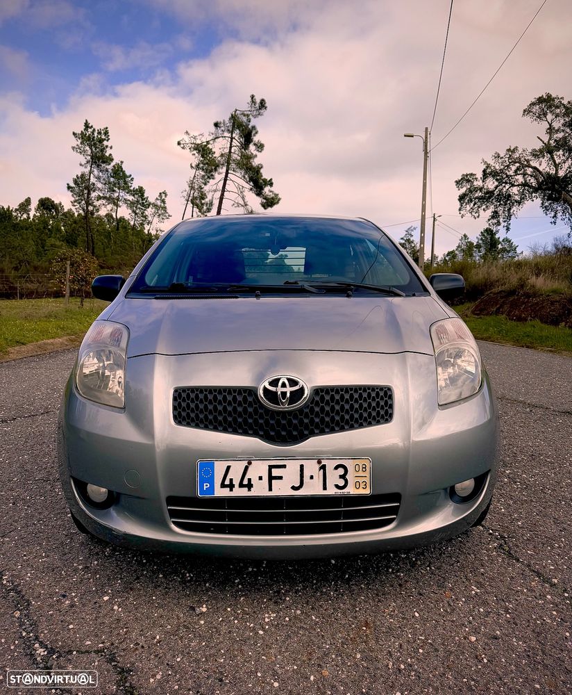 Toyota Yaris 1.4 D-4D - 3