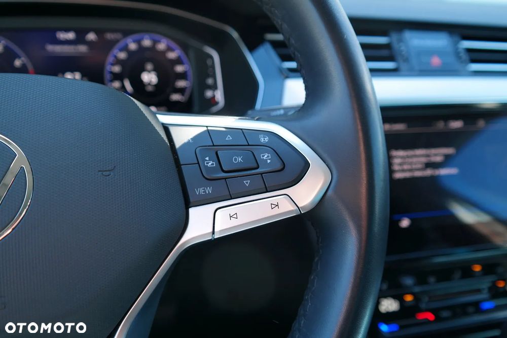 Volkswagen Passat 2.0 TSI Elegance DSG - 18