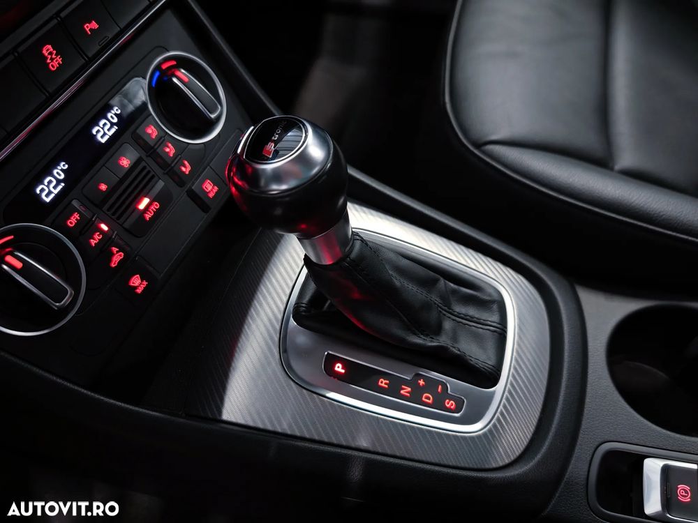 Audi Q3 2.0 TFSI Quattro Stronic Design - 24