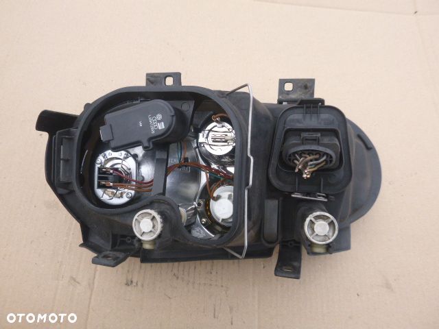 LAMPA PRAWY PRZÓD PRAWA PRZEDNIA VOLKSWAGEN GOLF IV Z HALOGENEM - 8