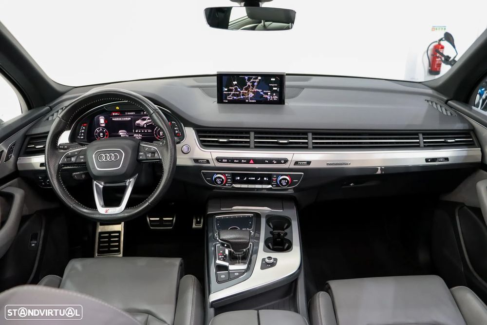 Audi Q7 3.0 TDI quattro S-line Tiptronic 7L - 31