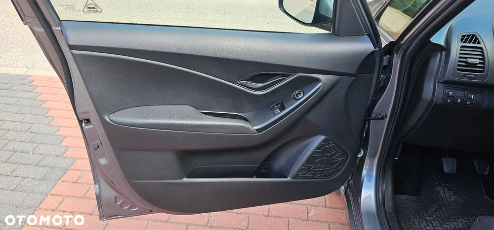 Hyundai ix20 1.4 blue Passion - 10