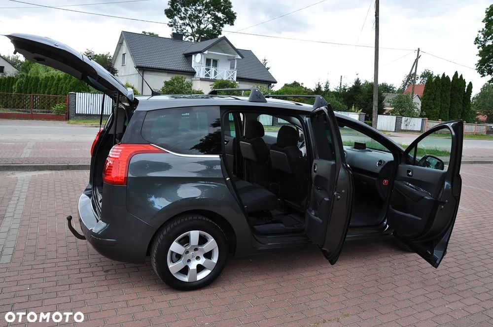 Peugeot 5008 1.6 Active 7os - 9