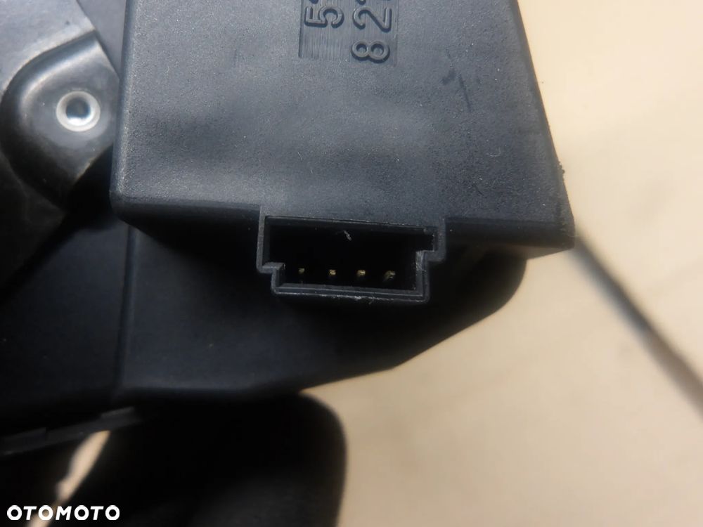 BMW E91 KOMBI 2.0D SILNIK SILNICZEK WYCIERACZKI TYŁ 1397220497 - 8