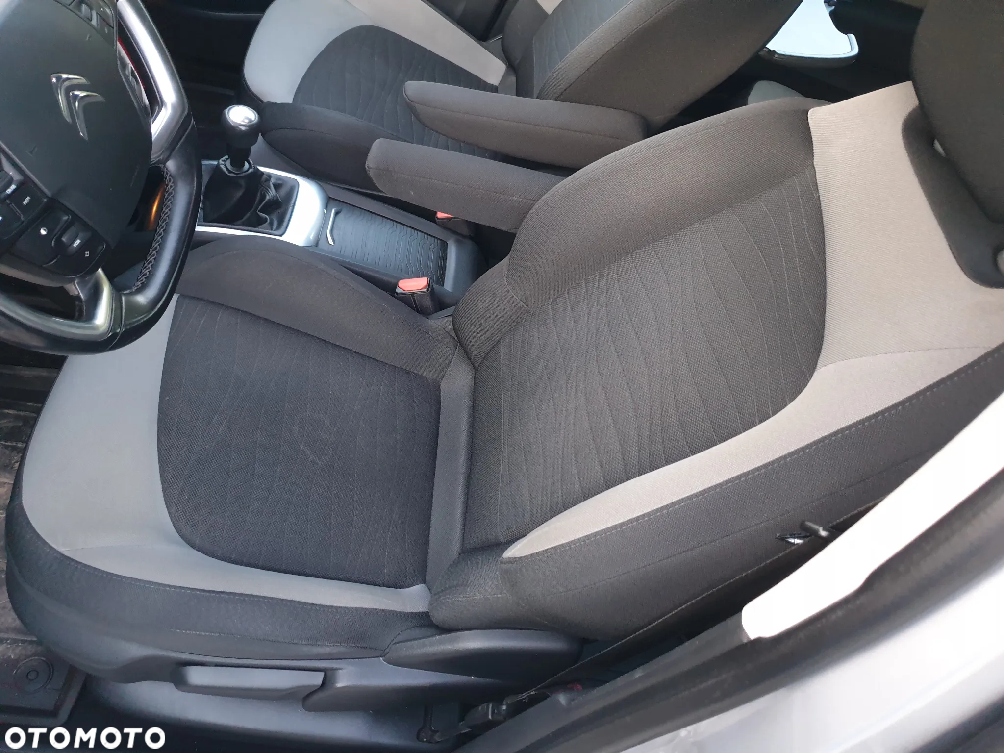 Citroën C4 Picasso PureTech 130 Stop&Start Attraction - 27