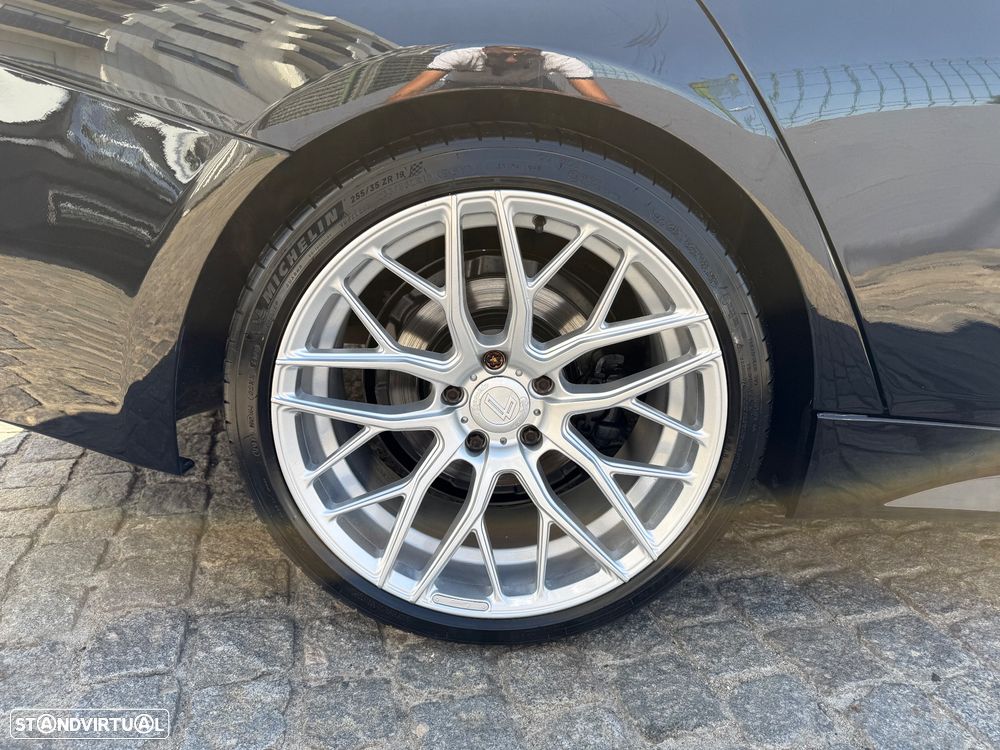 BMW 320 d DPF Touring Aut. Edition Sport - 15