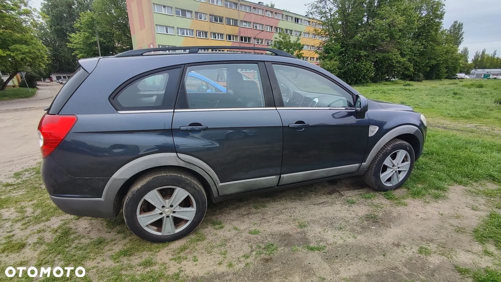 Chevrolet Captiva 2.4 4WD 7 Sitzer LT - 3