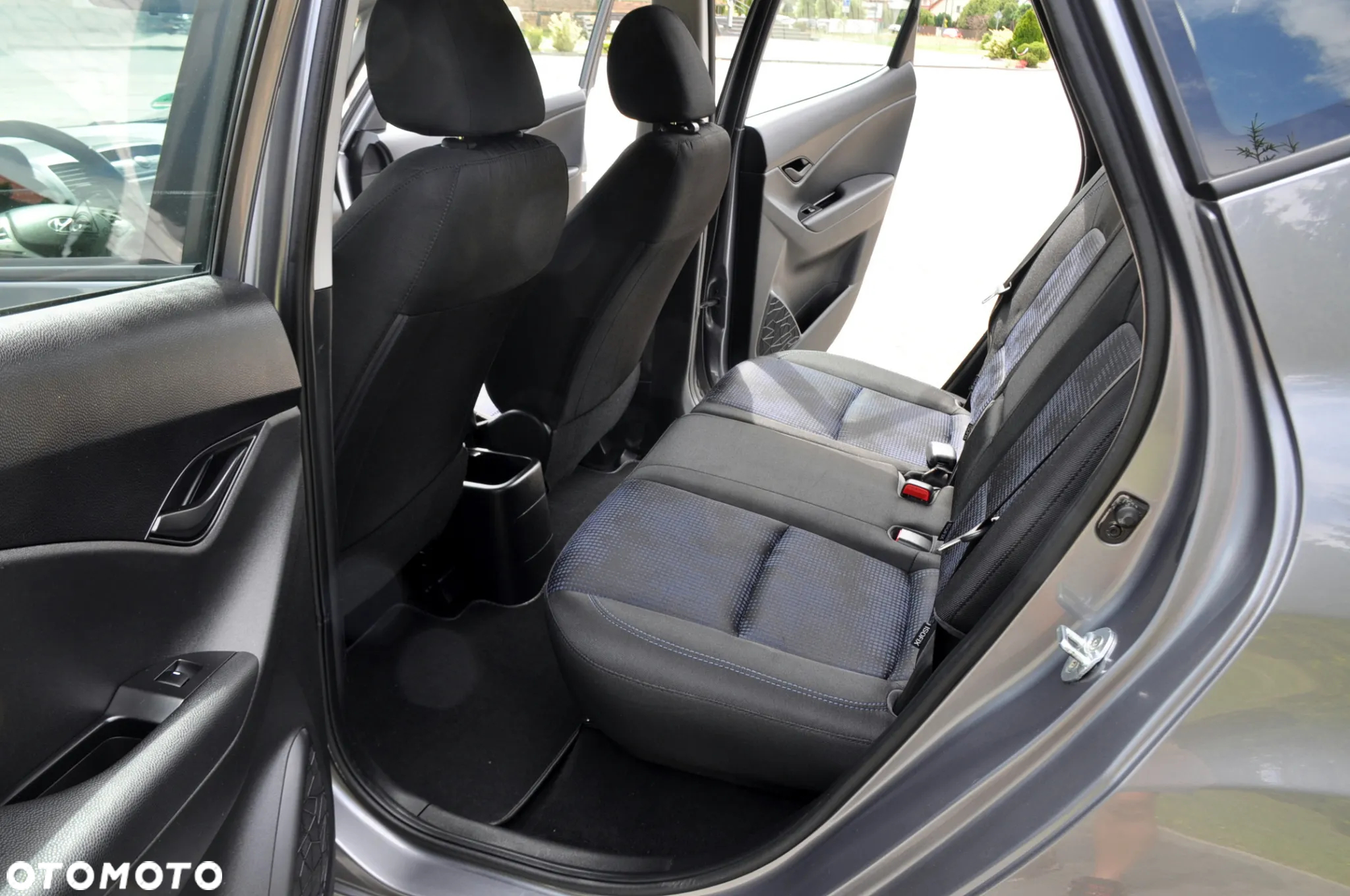 Hyundai ix20 1.4 Premium - 21