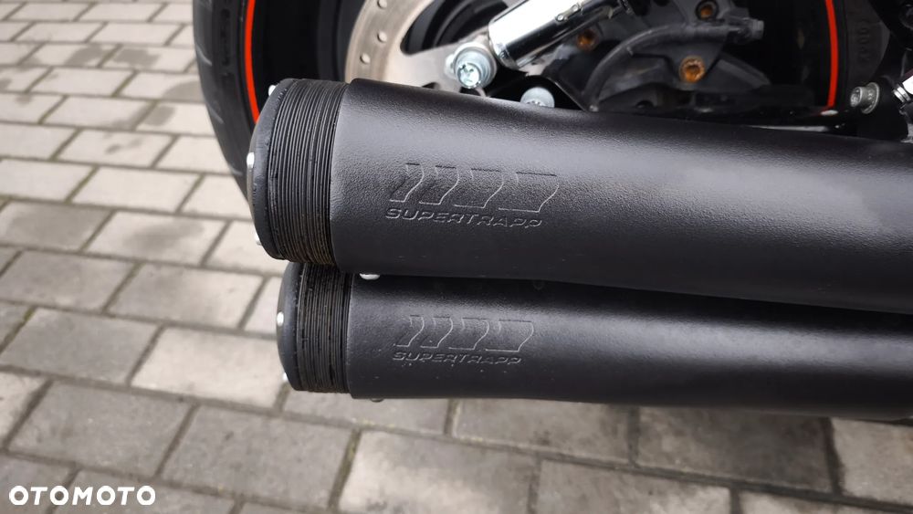 Harley-Davidson V-Rod Night Rod - 2