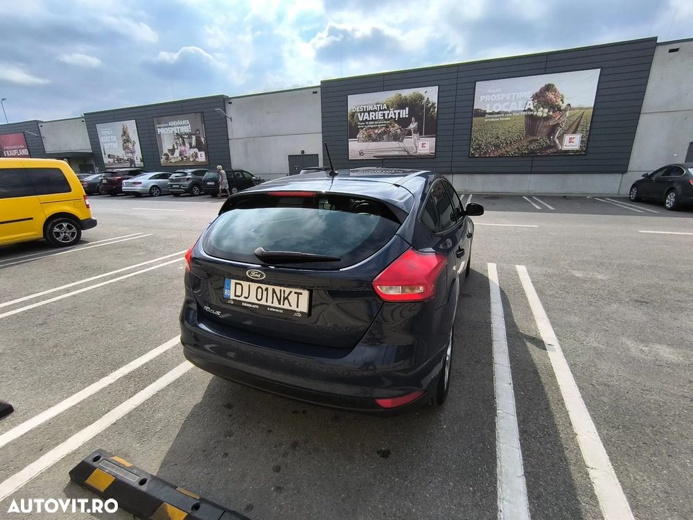 Ford Focus - 9