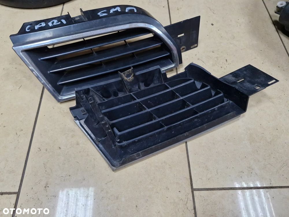 Nerka nerki zderzaka przód CARISMA LIFT - 2