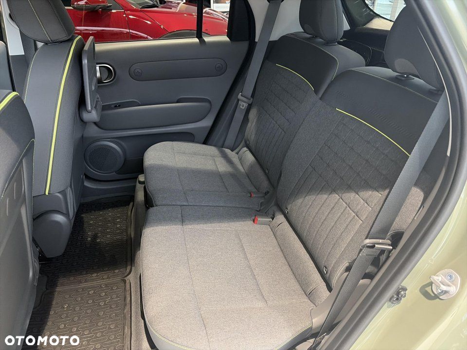 Hyundai Inster - 10