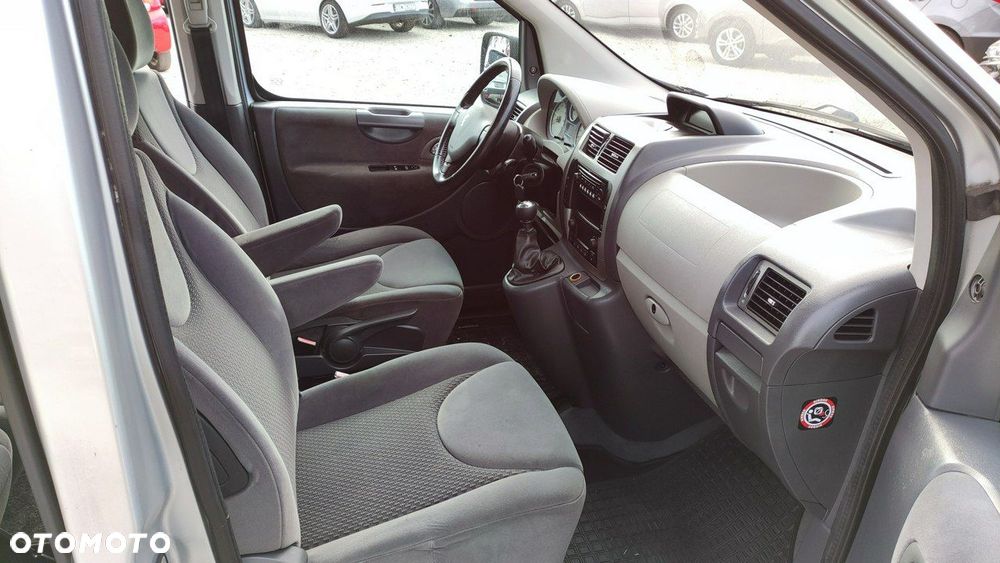 Peugeot Expert - 22
