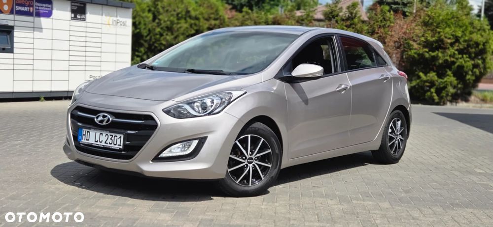 Hyundai i30 1.6 CRDi Premium - 4