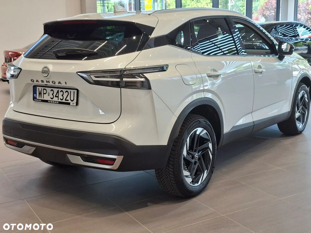 Nissan Qashqai 1.3 DIG-T MHEV N-Connecta Xtronic - 3