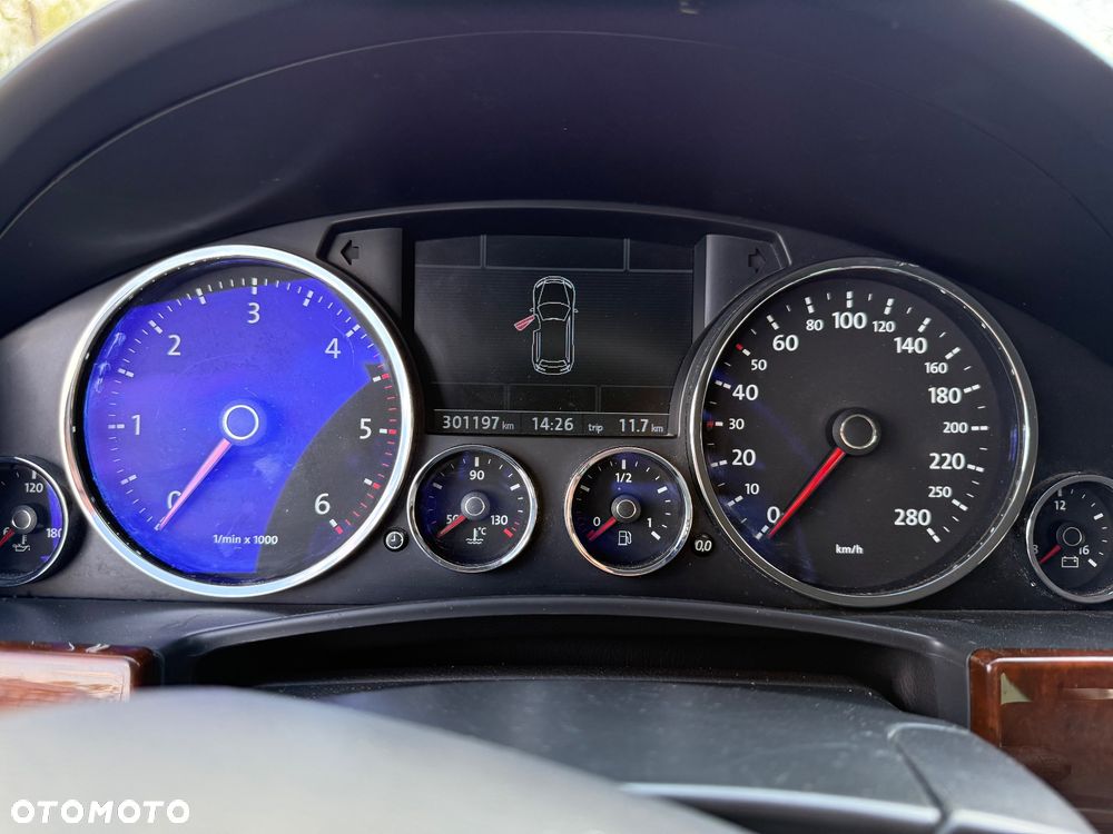 Volkswagen Touareg 3.0 V6 TDI DPF Tiptr - 11