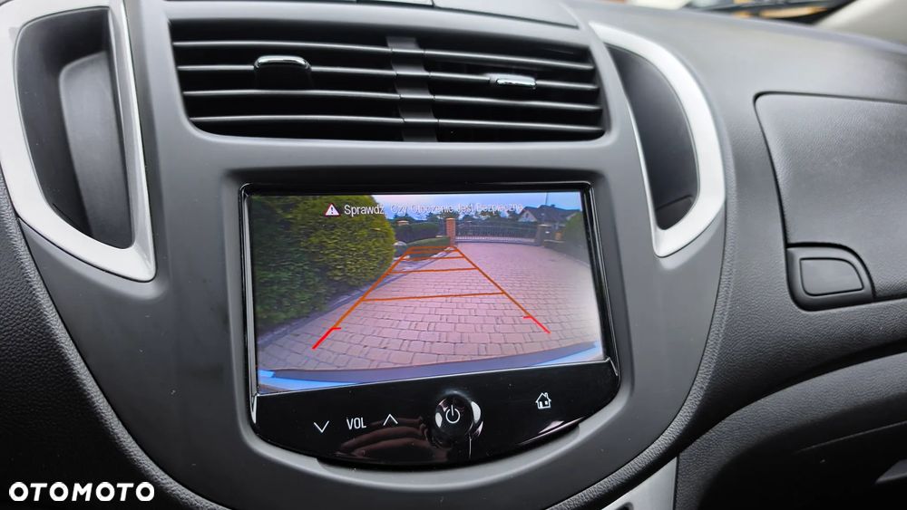 Chevrolet Trax 1.7 D LTZ - 28