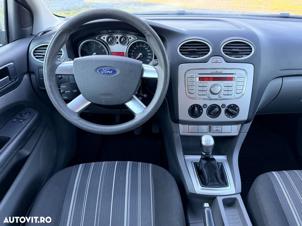 Ford Focus 1.6 16V Trend - 5