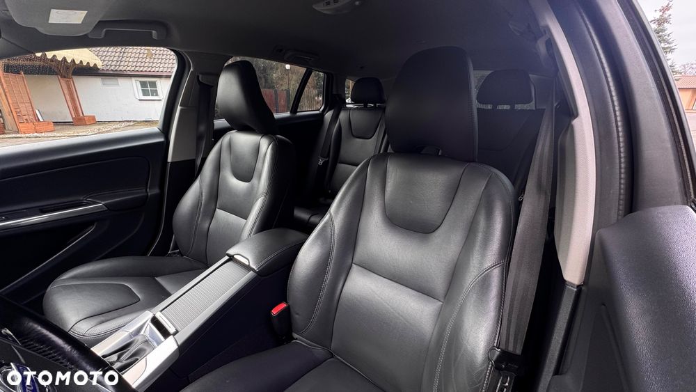 Volvo V60 D4 Geartronic Momentum - 7