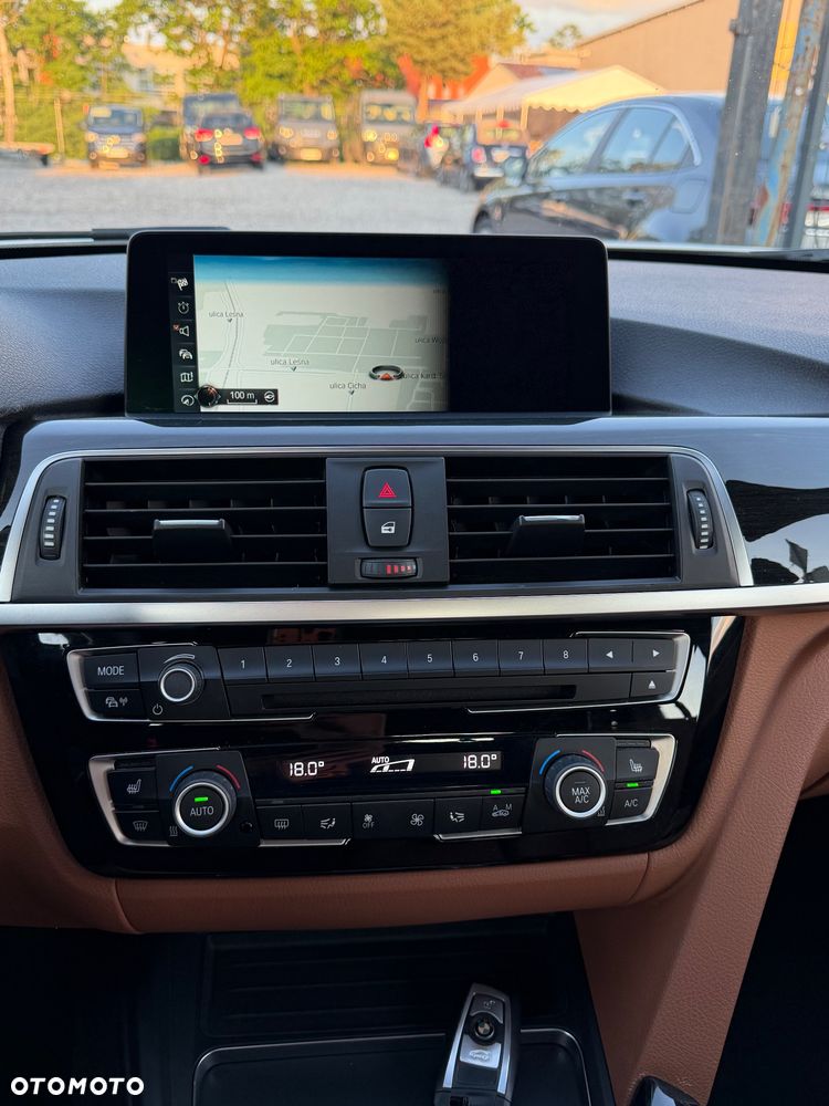 BMW Seria 3 320i Edition M Sport Shadow - 19