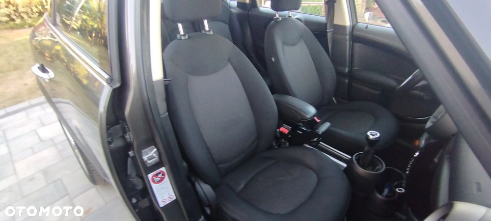 MINI Countryman One D - 10