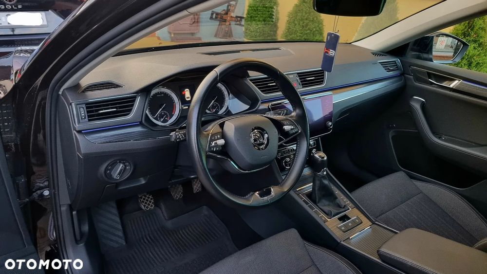 Skoda Superb 2.0 TDI SCR Style - 9