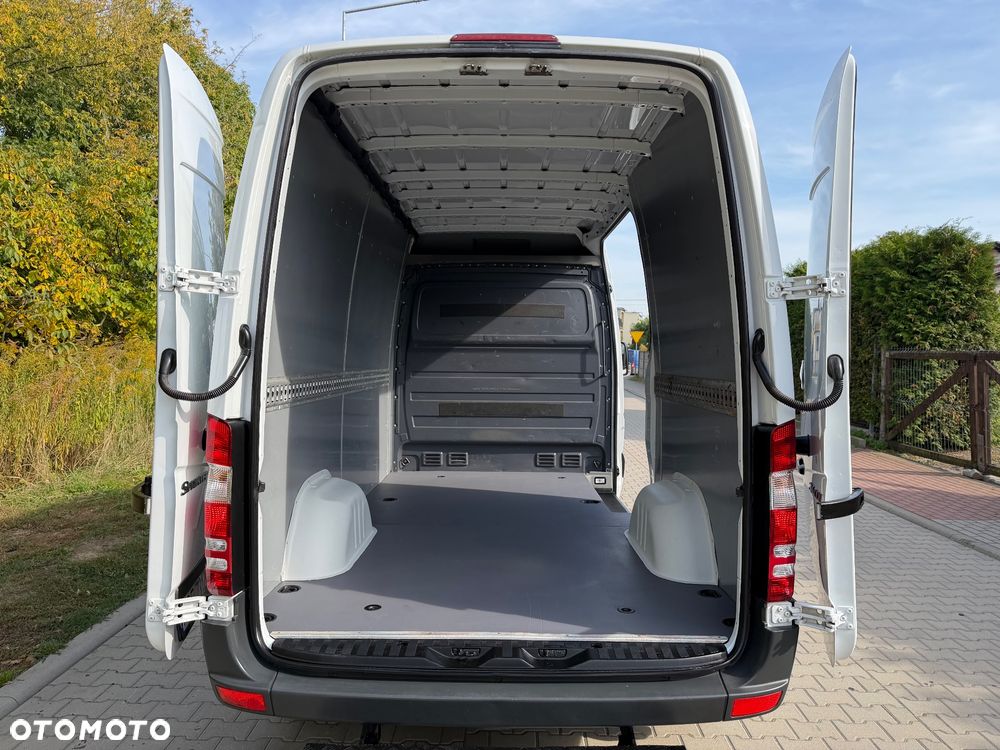 Mercedes-Benz SPRINTER - 31