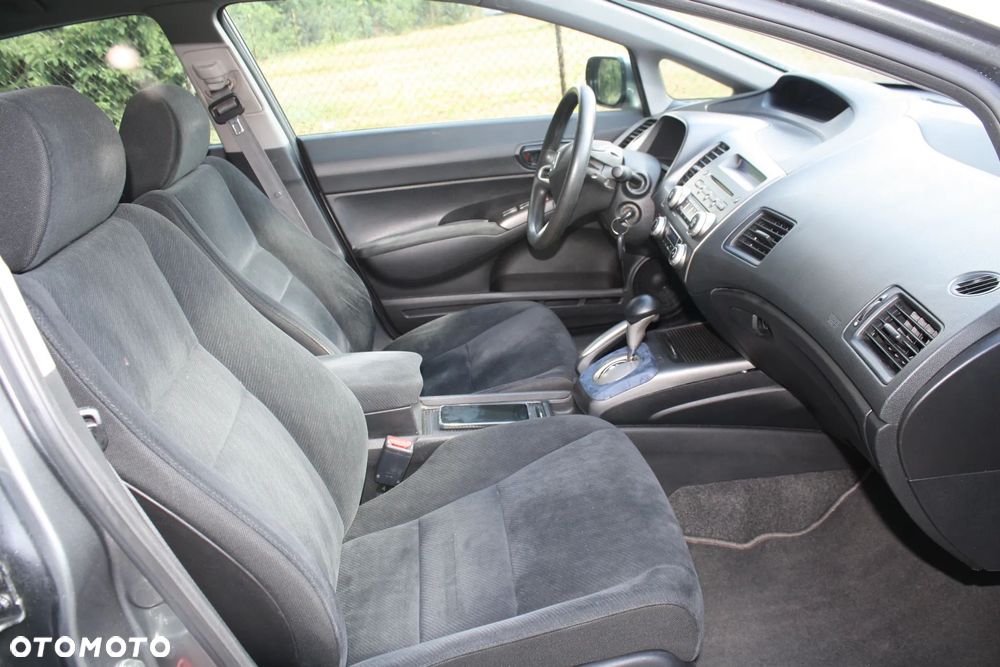Honda Civic 1.8 Executive i-SHIFT - 13