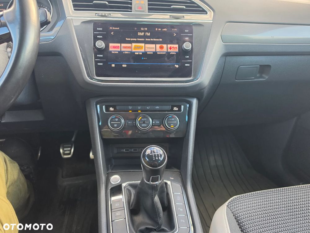 Volkswagen Tiguan - 17