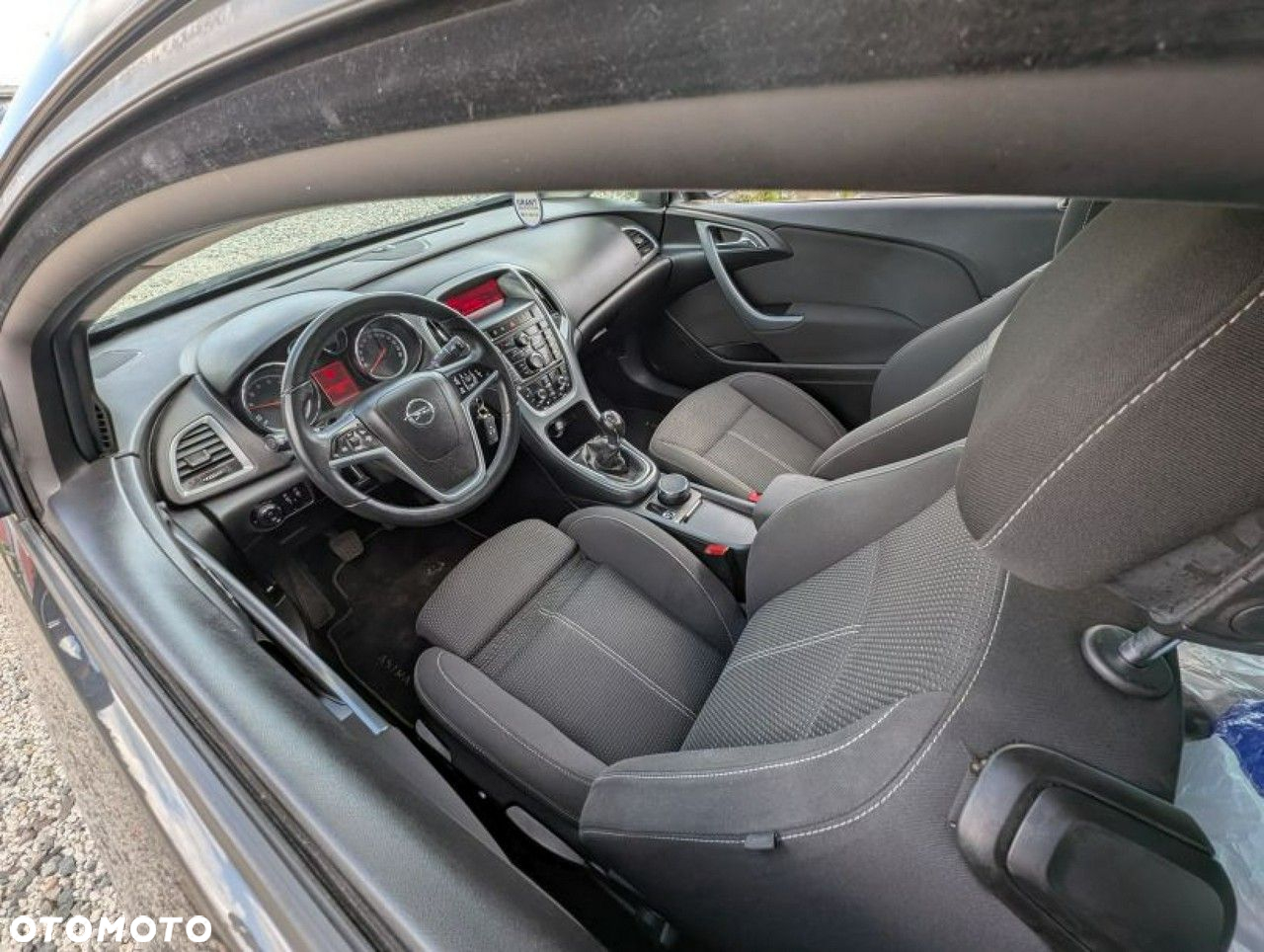 Opel Astra GTC 1.4 Turbo - 10