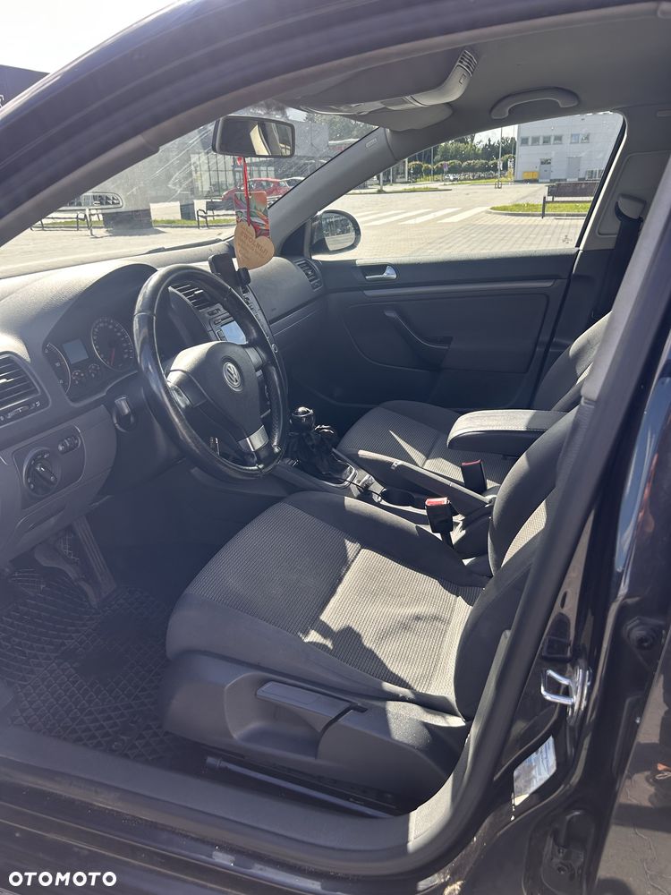 Volkswagen Golf Variant - 4