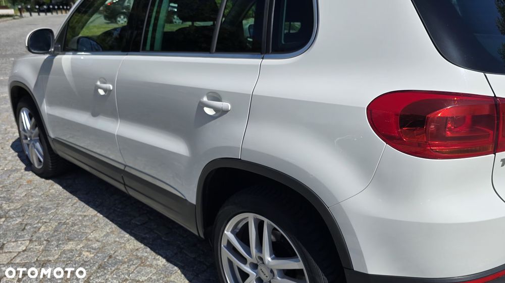 Volkswagen Tiguan 2.0 TDI 4Mot Sport&Style DSG - 9