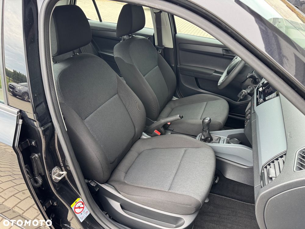 Skoda Fabia 1.0 MPI Clever - 14