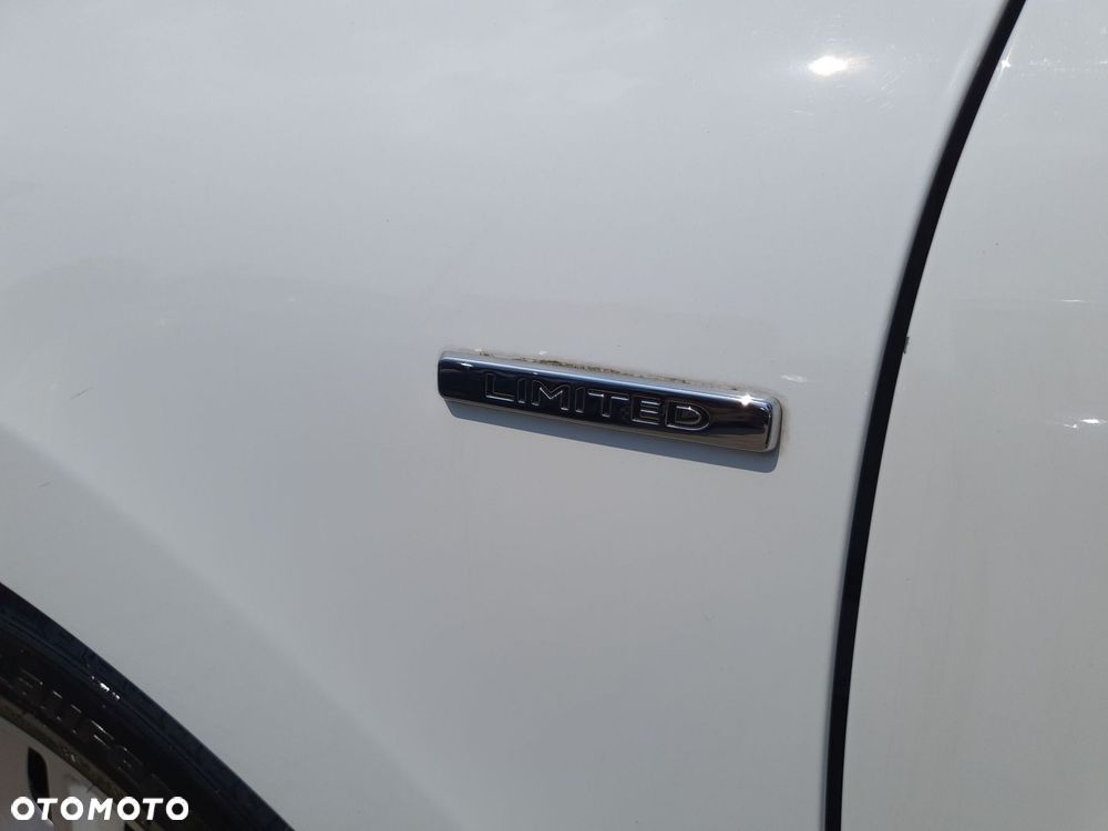 Renault Clio 1.2 16V Limited EU6 - 11