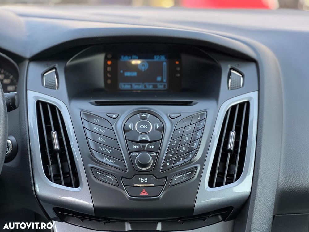 Ford Focus 1.6 EcoBoost Start Stop Titanium - 12