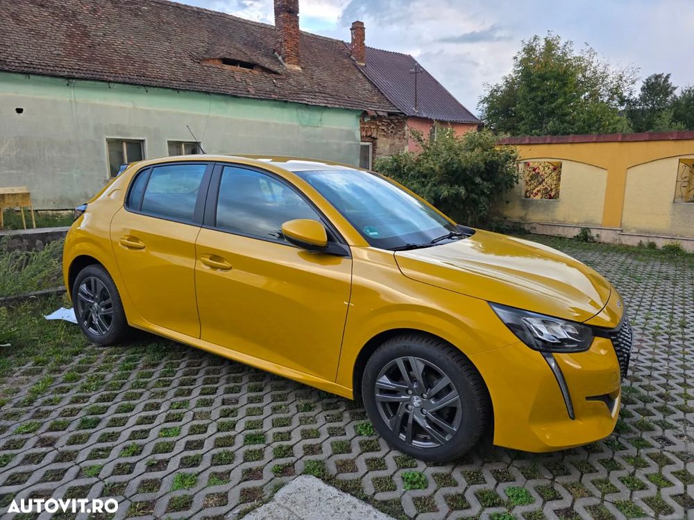 Peugeot 208 - 1