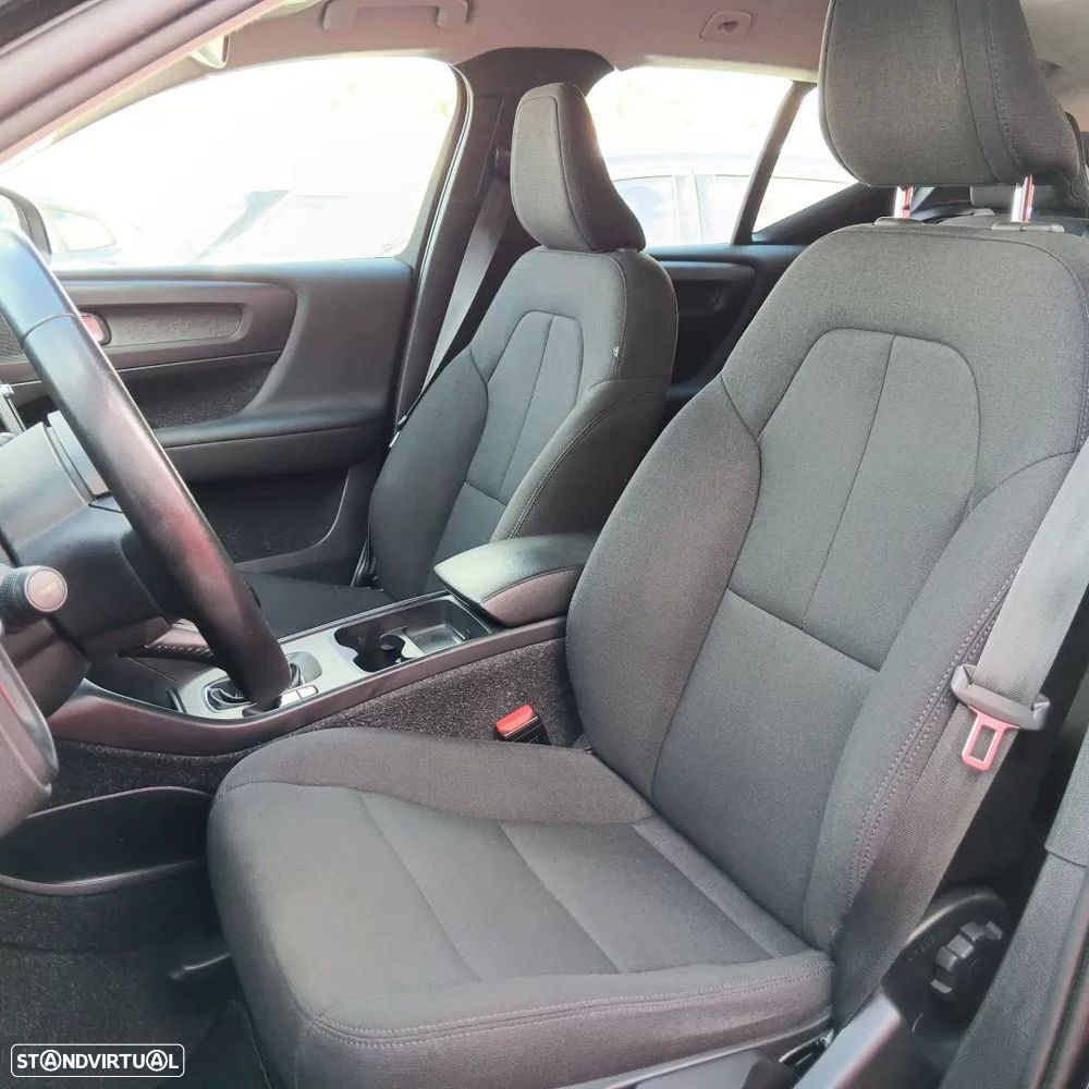 Volvo XC 40 1.5 T2 Momentum Core - 10