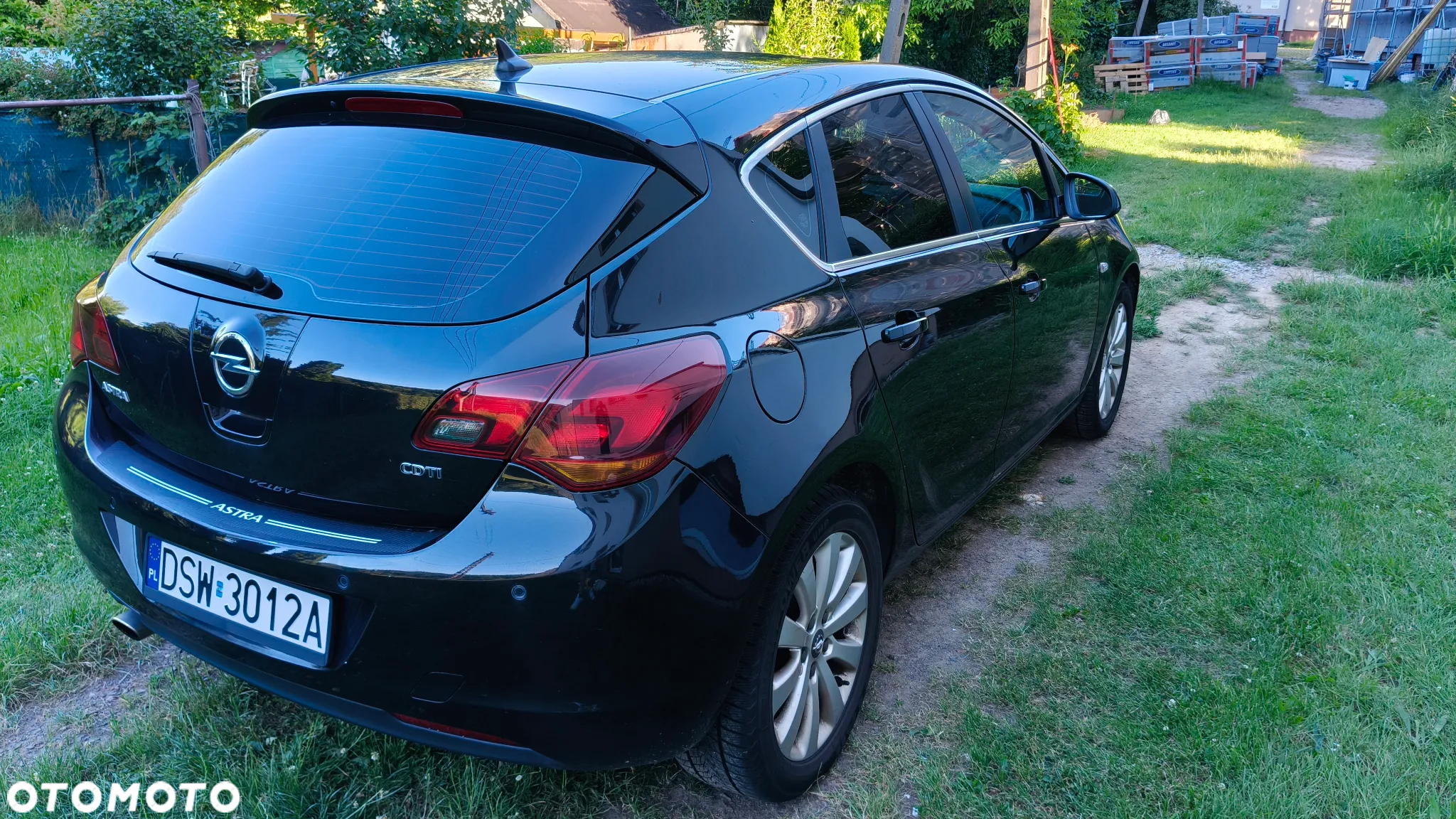 Opel Astra IV 2.0 CDTI Cosmo - 6