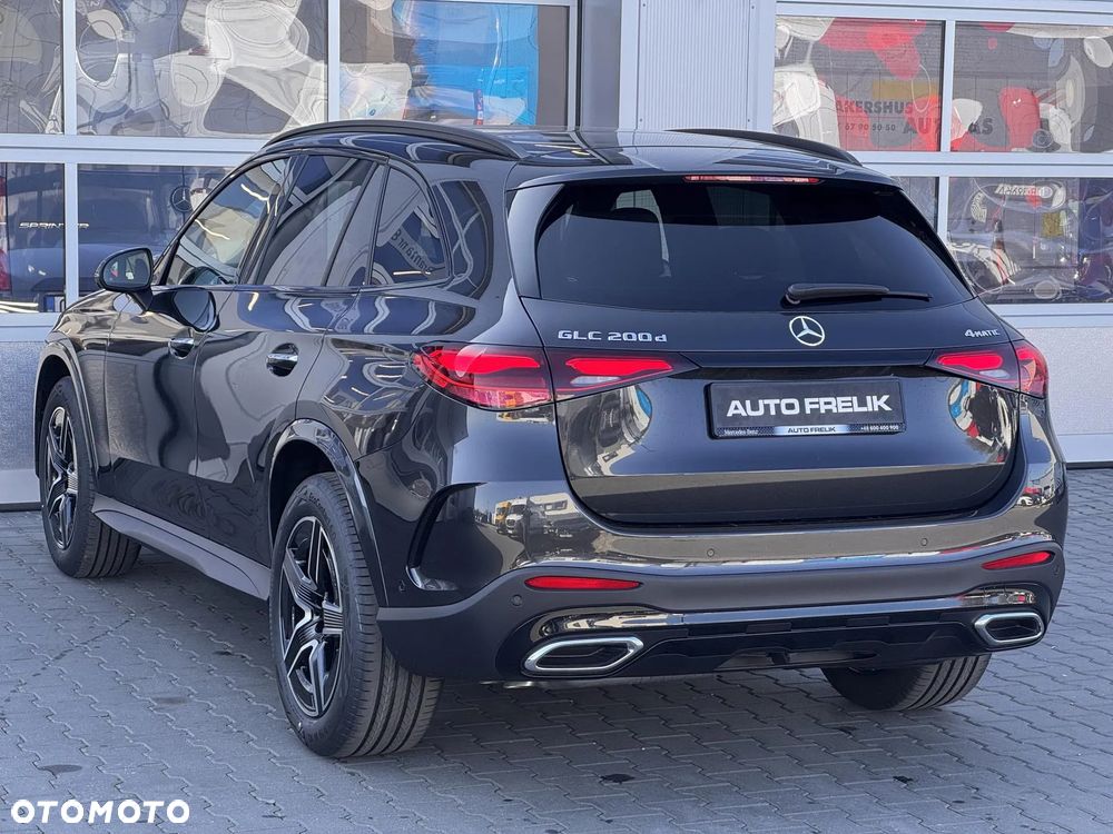 Mercedes-Benz GLC 200 d 4Matic 9G-TRONIC AMG Line Advanced - 11