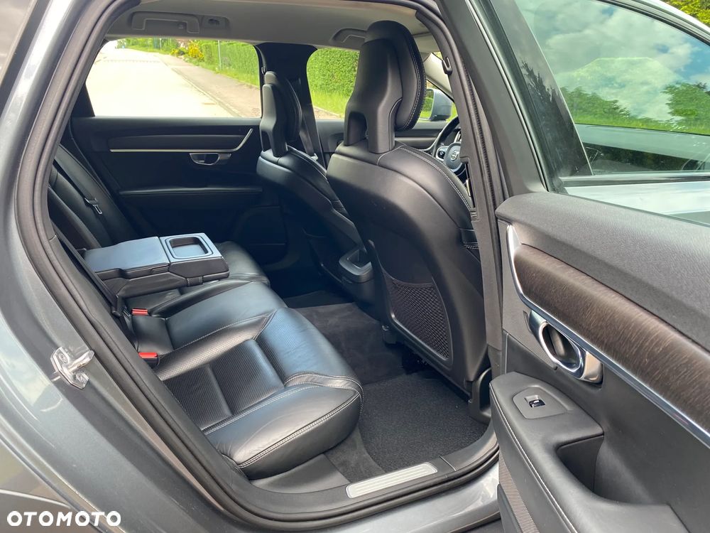 Volvo V90 Cross Country D5 AWD Pro - 9