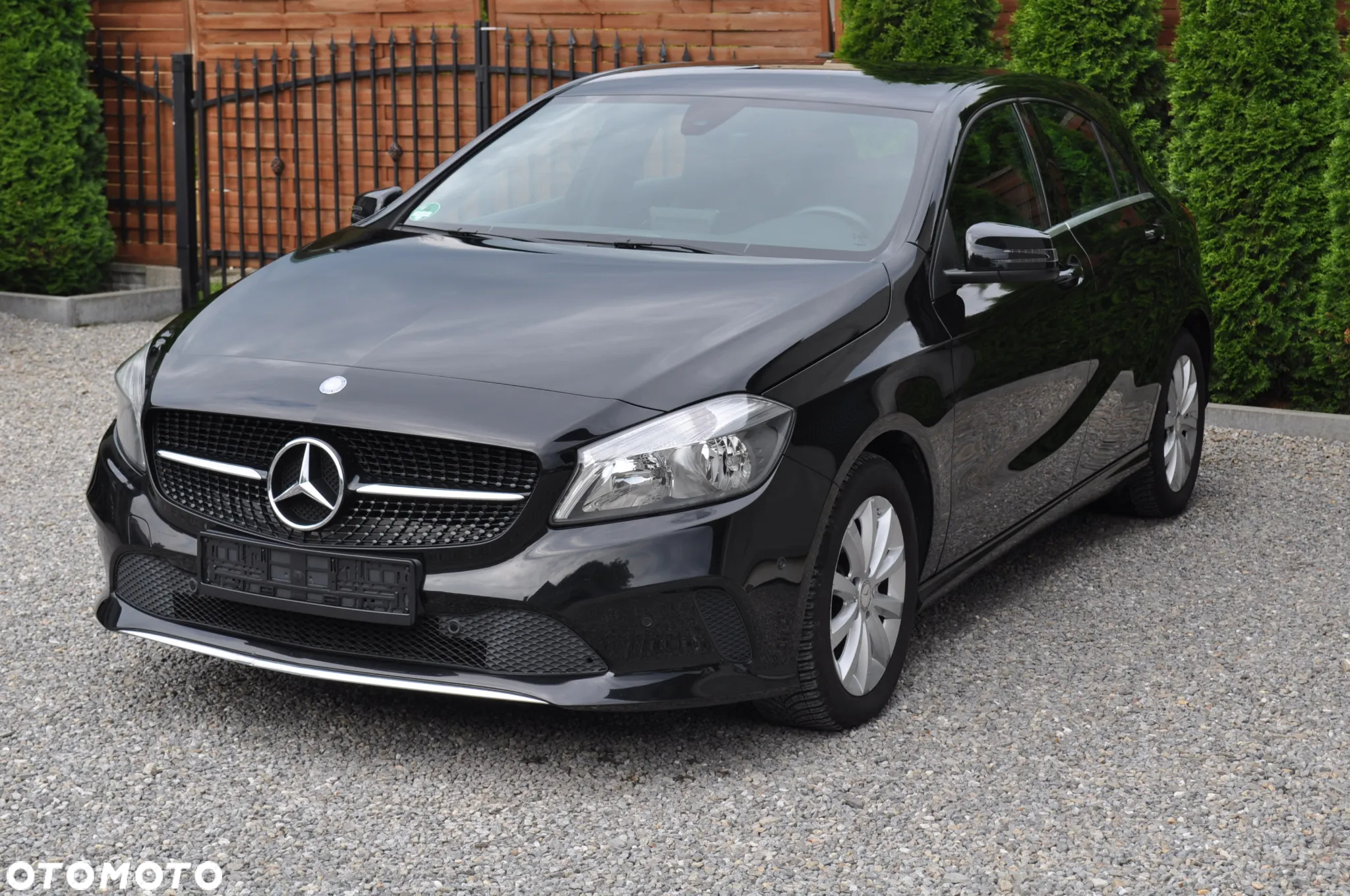 Mercedes-Benz Klasa A 180 (BlueEFFICIENCY) - 4