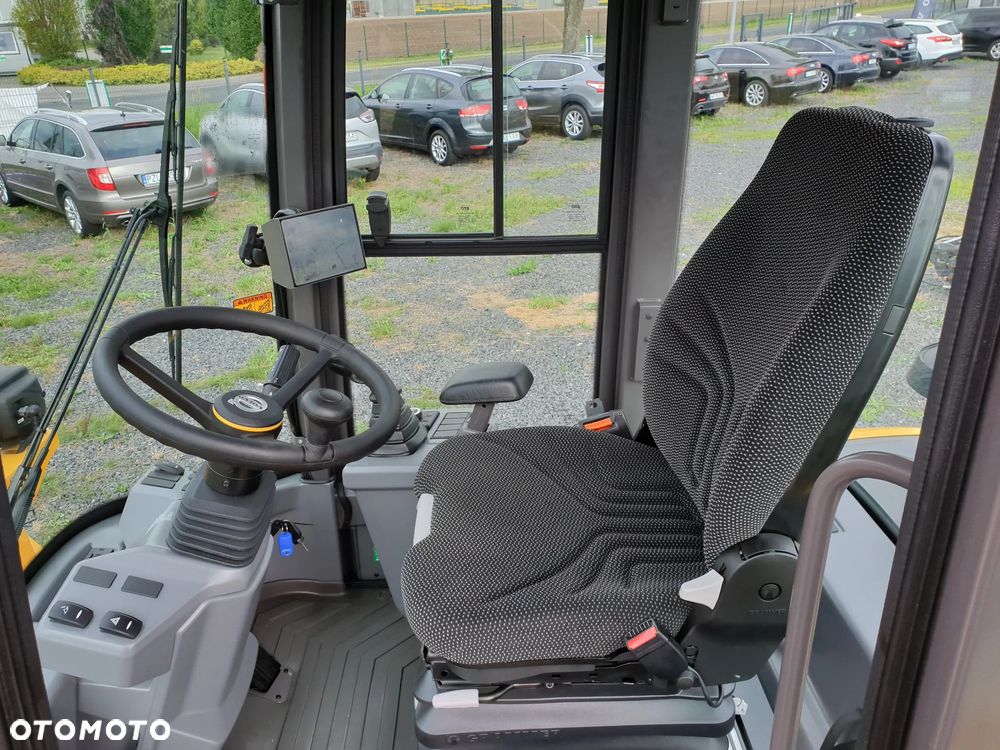 Volvo L30H L30 L35H ŁADOWARKA KOŁOWA KOMPAKTOWA SZYBKOZŁĄCZE HYDRAULICZNE - 34