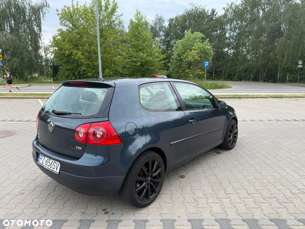Volkswagen Golf 1.9 TDI Comfortline - 4