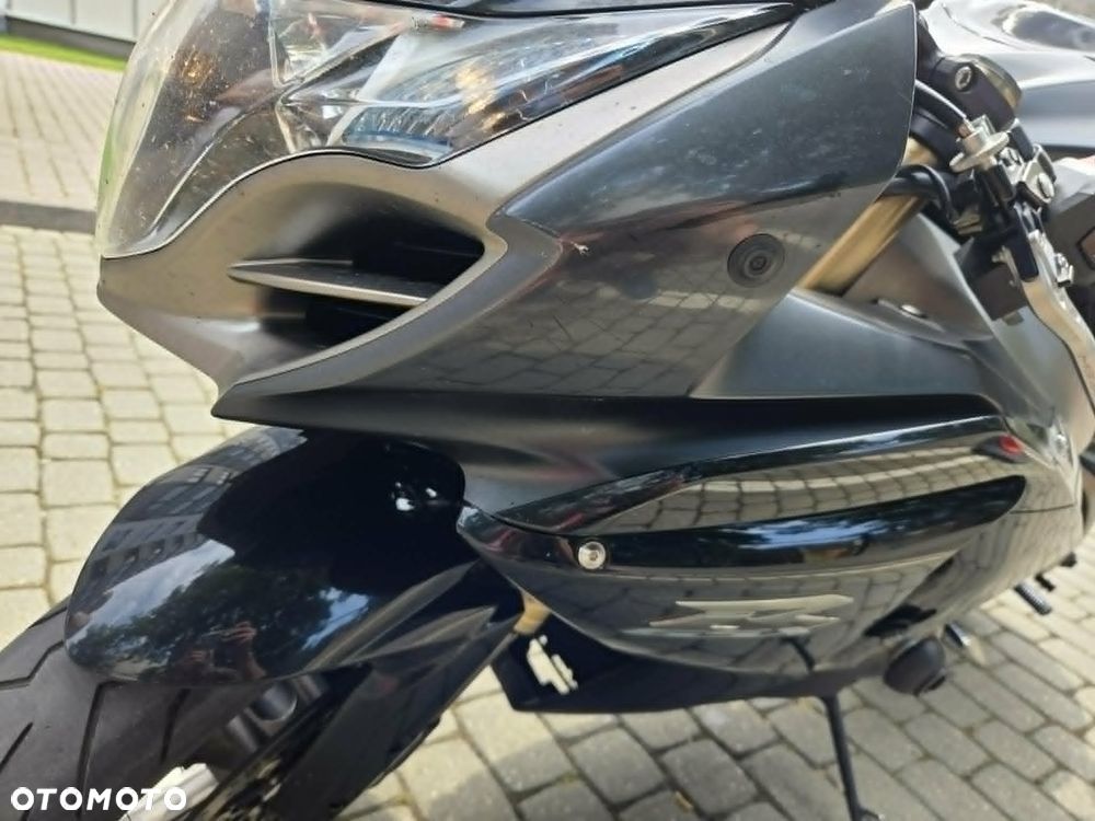 Suzuki GSX-R - 15