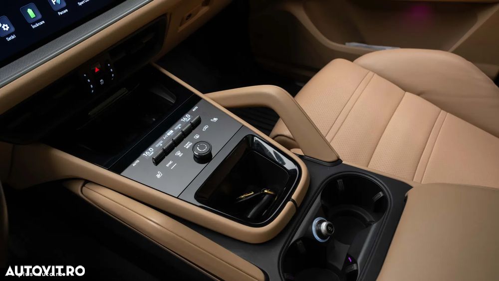 Porsche Cayenne E-Hybrid - 22