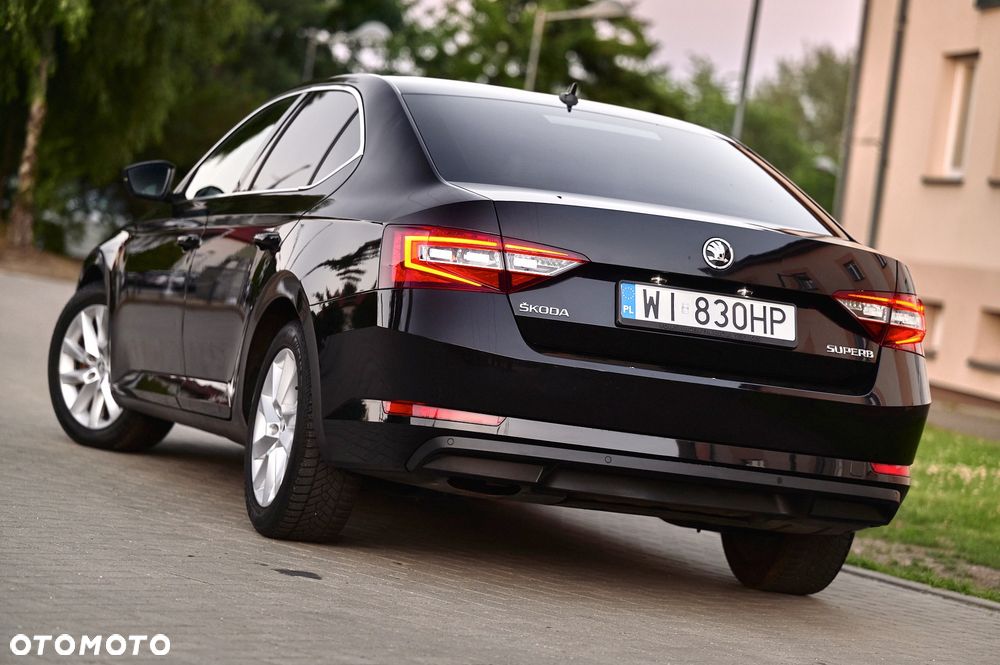 Skoda Superb 2.0 TDI Ambition DSG7 - 2