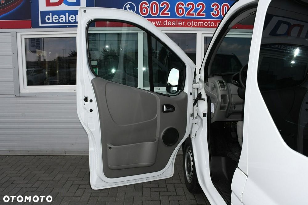Renault Trafic - 30