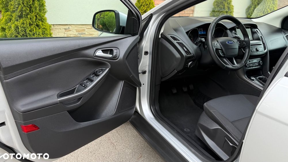 Ford Focus - 31