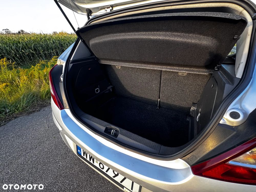 Opel Corsa - 12