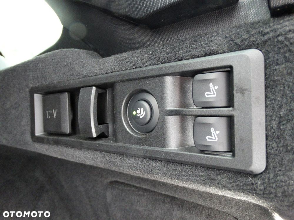 BMW Seria 3 320d xDrive M Sport - 11